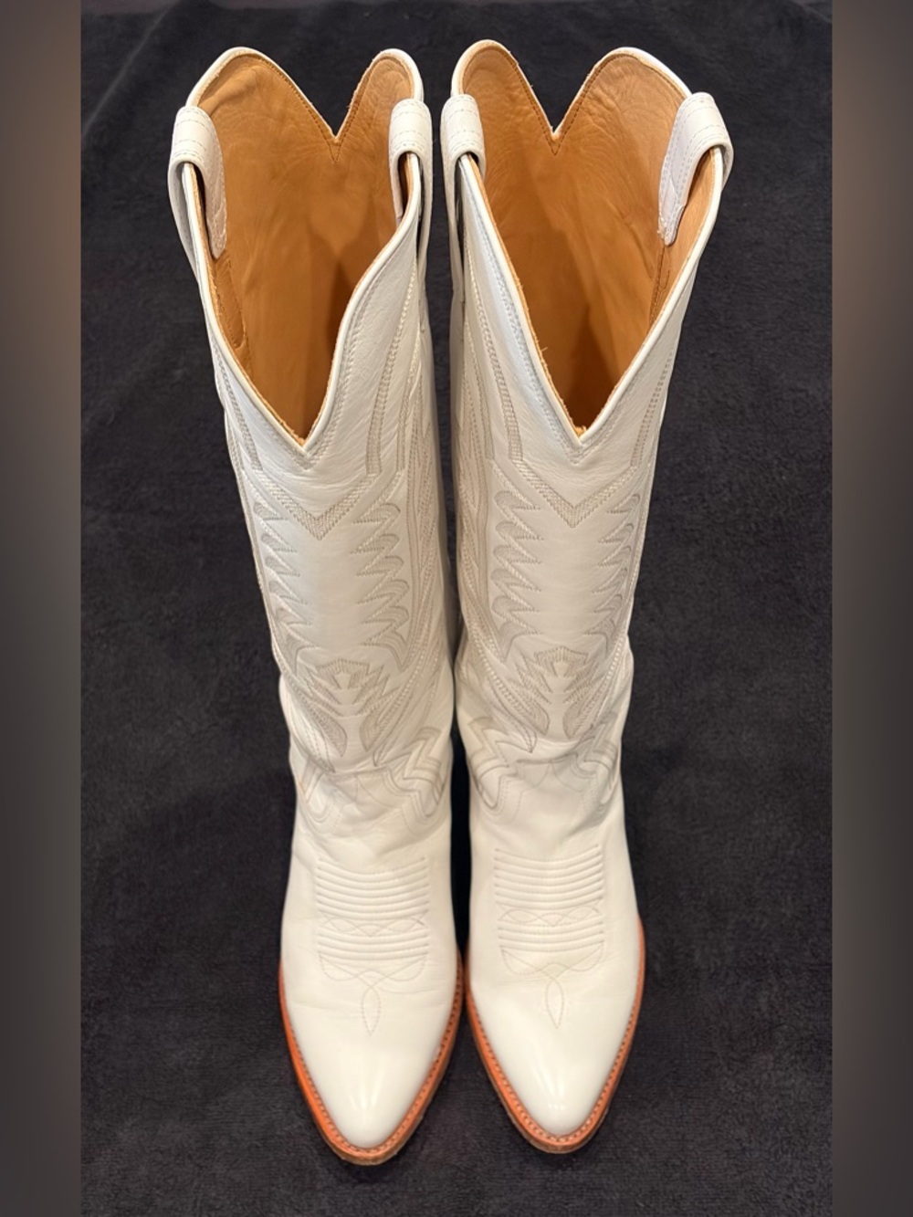 EUC Tecovas Abby Snow Cowhide Handmade Cowboy Boots - Picture 2 of 7